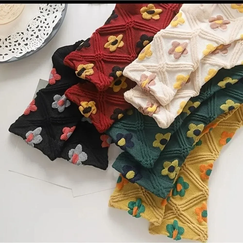 COTTAGECORE Floral Socks Capri Boho Socks